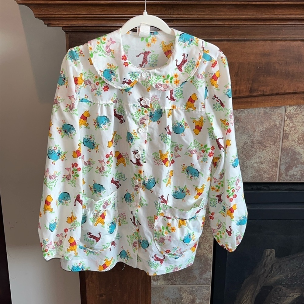 Adorable vintage Winnie the Pooh Piglet Eyore button down sleep top blouse m - Picture 1 of 14